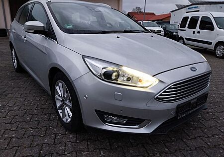 Ford Focus Turnier Titanium Automatik