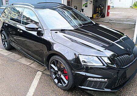 Skoda Octavia 2.0 TSI DSG RS Combi RS