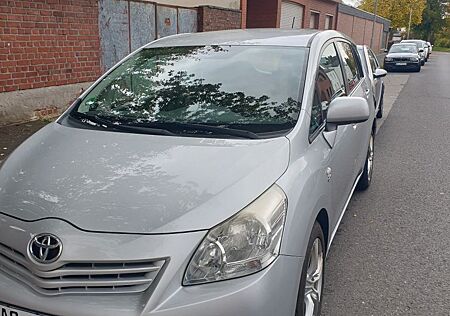 Toyota Verso 2.2l D-4D Life Automatik Life
