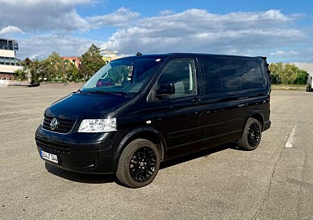 VW T5 Multivan Volkswagen 2,5TDI TÜV & Turbo neu, TOP Bus!