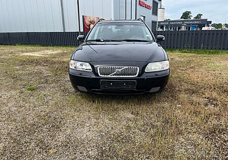 Volvo V70 2 Jahre TÜV mit Navigationssystemen