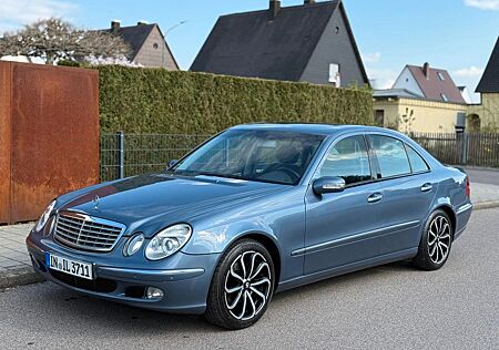 Mercedes-Benz 220