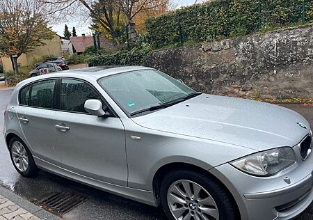 BMW 116i - TÜV NEU 14.10.2025, 2 Hintere Reifen NEU