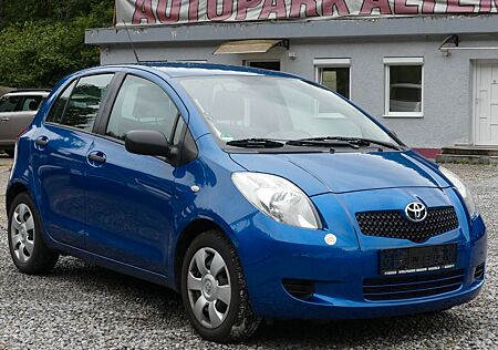 Toyota Yaris 1,3-l-VVT-i Team Klimaanlage
