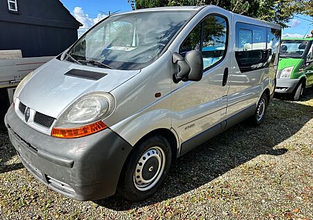 Renault Trafic Combi L1H1 2,7t verglast