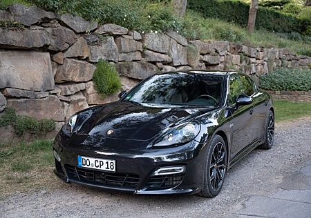 Porsche Panamera Turbo S, Approved Garantie, Service neu