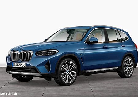 BMW X3 xDrive30e Navi AHK Head-Up Kamera Pano.Dach