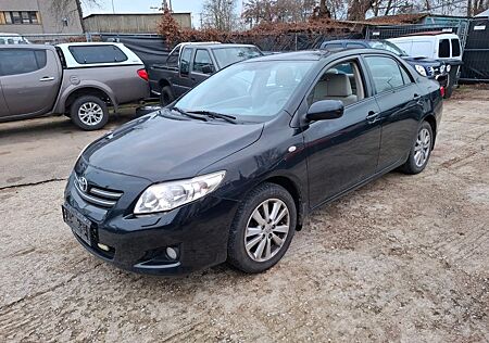 Toyota Corolla Limousine 1.6 Benzin Klimaaut.Tempomat