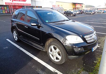 Mercedes-Benz ML 320