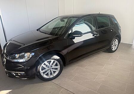 VW Golf Volkswagen Comfortline VII 1.5 TSI Navi ACC Dynaudio S