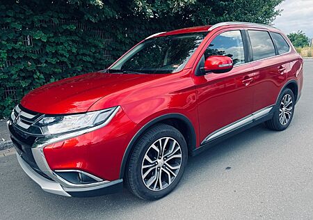 Mitsubishi Outlander Plus 4WD