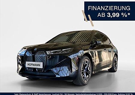 BMW iX xDrive40 Sportpaket+AHK+Pano+DrivAssistProf