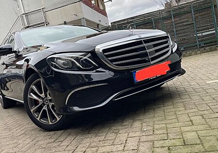 Mercedes-Benz E 250 EXCLUSIVE Autom. EXCLUSIVE mit 360 Kamera