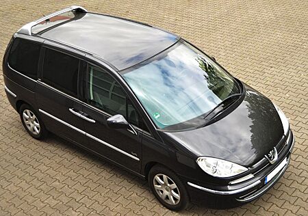 Peugeot 807 Family HDi FAP 135 Family