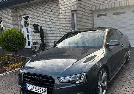 Audi A5 2.0 TFSI S tronic quattro -