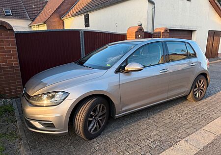VW Golf Volkswagen 1.0 TSI BMT Comfortline