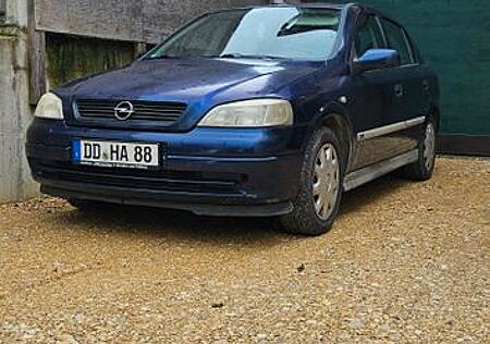 Opel Astra 1.6 Rentner Fahrzeug
