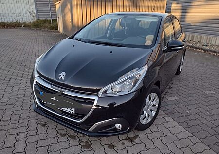 Peugeot 208 PureTech 82 Active Active