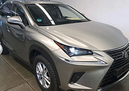Lexus NX 300 h