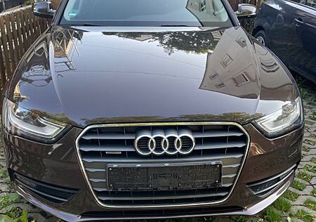 Audi A4 2.0 TDI 140kW multitronic Attr. Avant Att...