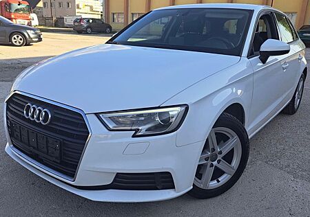 Audi A3 Sportback 30 g-tron basis