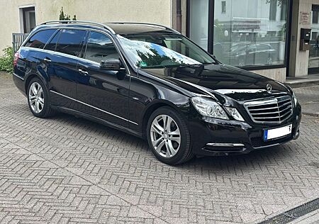Mercedes-Benz E 200 CDI BlueEfficienc Avantgarde Scheckheft MB
