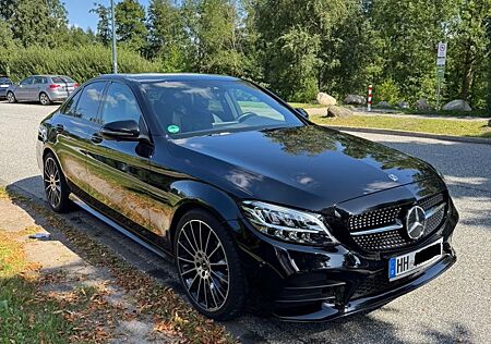 Mercedes-Benz C 300 AMG Line/ Night Paket/ 360° Kamera/ Pano