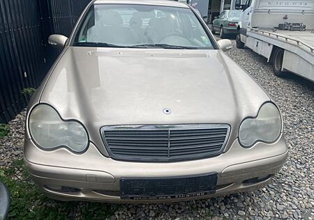 Mercedes-Benz C 200 CDI CLASSIC