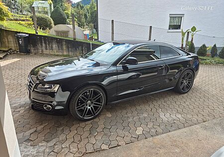 Audi A5 3.2 FSI tiptronic quattro -