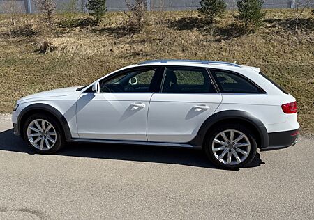 Audi A4 Allroad 3.0 TDI (DPF) S tronic quattro -