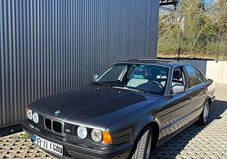 BMW 525i E34