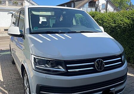 VW T6 Multivan Volkswagen Highline 150PS AHK Standheiz Tisch