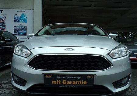 Ford Focus Lim. Business 1.0 EcoBoost Klimaaut.Navi