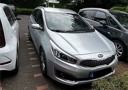 Kia Cee'd Sportswagon cee'd1.6CRDi Automatik Navi 8xAlu LenkradHeizung