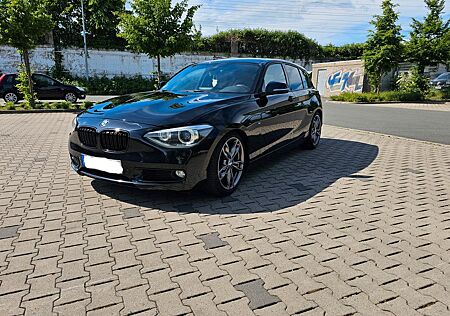 BMW 118i Urban Line *Bi-Xenon*Schiebedach*Navi*RFK