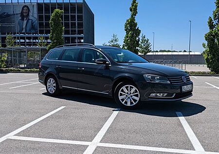 VW Passat Variant Volkswagen 2.0 BlueTDI Highline Variant ...