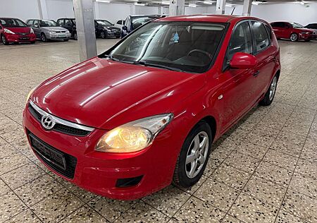 Hyundai i30 / Klima / TÜV 07/27