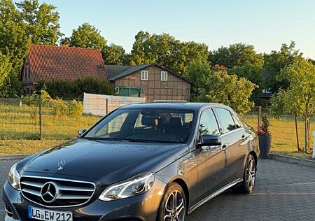 Mercedes-Benz E 200 BlueTEC AVANTGARDE AVANTGARDE