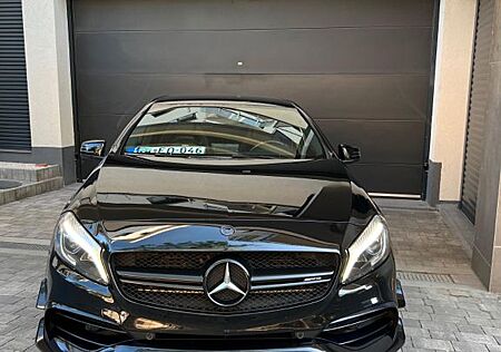 Mercedes-Benz A 45 AMG Mercedes-AMG A 45 4MATIC DCT Merced...