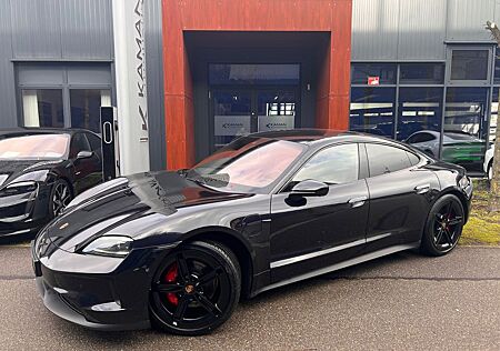 Porsche Taycan 4 S · PEPITA · Hinterachs · 21" Mission E