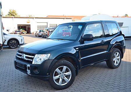 Mitsubishi Pajero 3.2 DI-D Inform 3 Türen