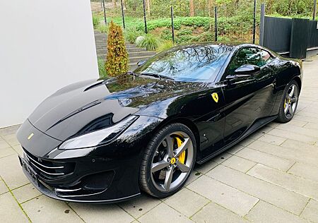 Ferrari Portofino 3.9 T V8 DCT *Carbon *LED *Kamera