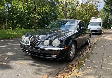 Jaguar S-Type 3 L V6 Executive Facelift, Navi