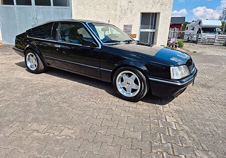 Opel Monza 3.0