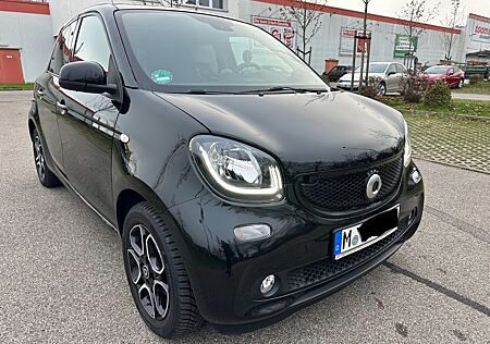 Smart ForFour 0.9 66kW/Automat/Navi/Kamera/Leder/