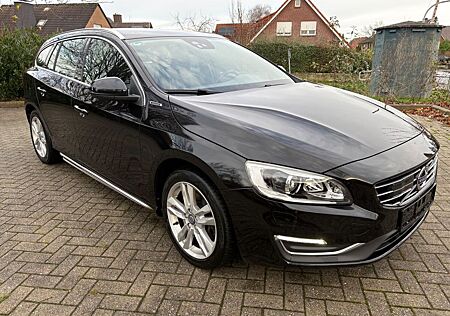 Volvo V60 D6 Kombi Summum AWD
