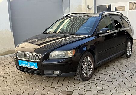 Volvo V50 Kombi 2.4 Momentum, Leder,Xenon,SHZ