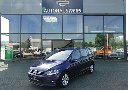 VW Touran Volkswagen 1.6TDI 1.HAND NAVI KLIMA TEMPOMAT PDC V+H