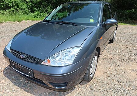 Ford Focus 1.4 Finesse 74000 km TÜV + Service neu