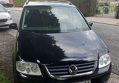 VW Touran Volkswagen 1.4 TSI 103kW -